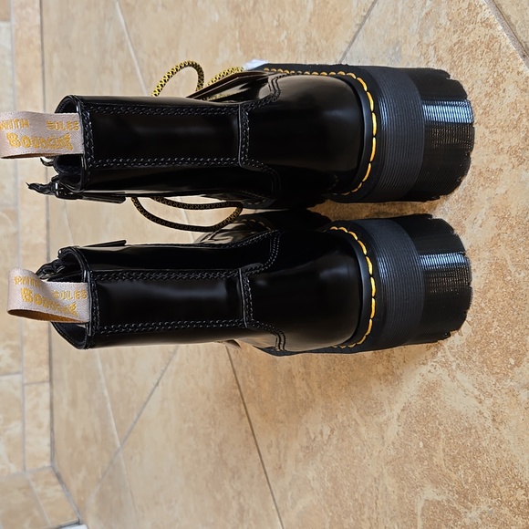 Dr Martens Vegan Jadon Boot Max Platforms NWOB - Picture 6 of 14